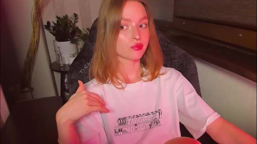 mollydangerous Приват Записи 2026-04-01