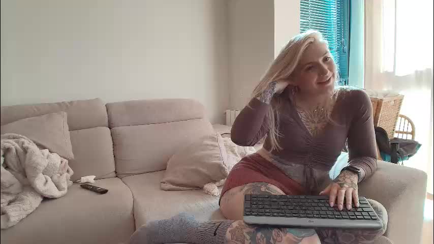 tattoobbgirl Приват Записи 2026-04-01