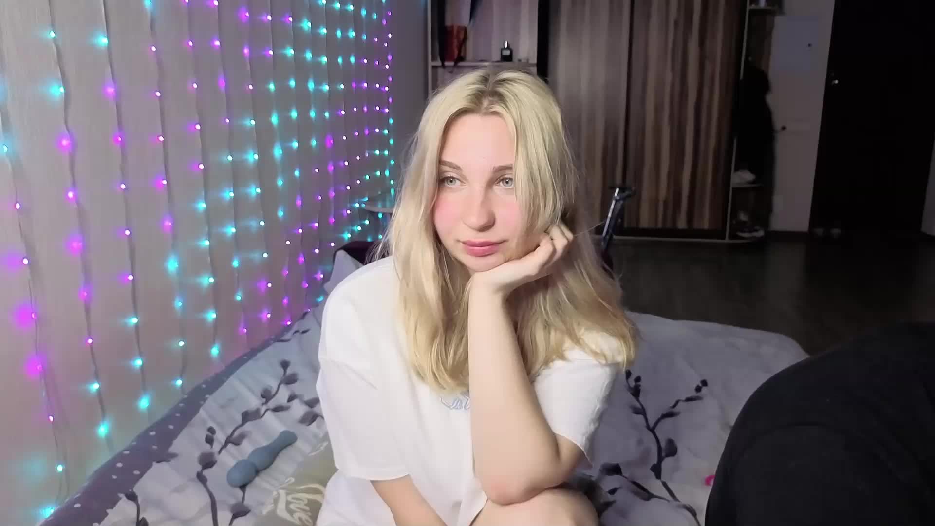 llolilove Приват Записи 2026-04-02