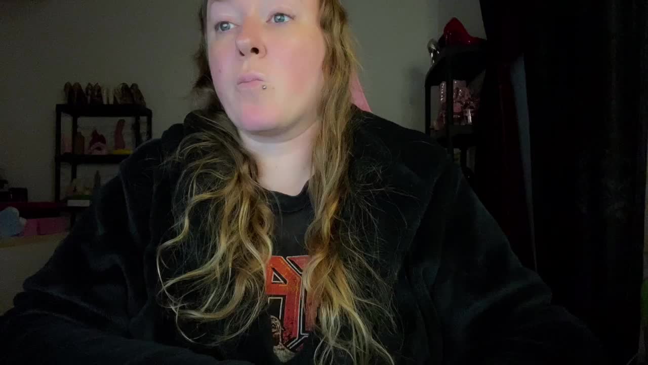 NylonQueen Приват Записи 2026-04-02