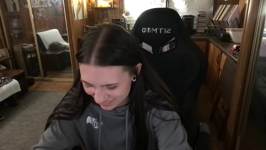 incognitoqueen Приват Записи 2026-04-03