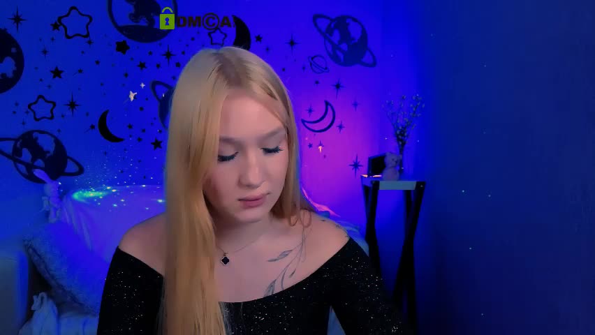 playful_sophie Приват Записи 2026-04-04