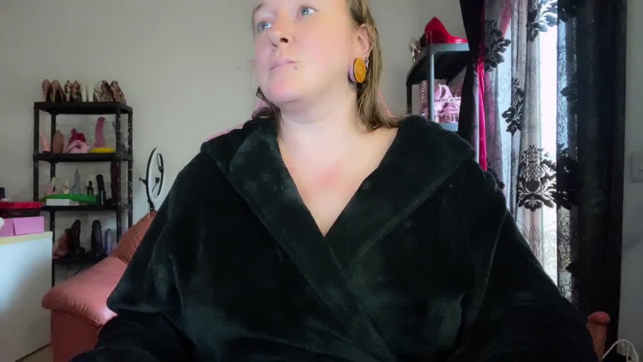 NylonQueen Приват Записи 2026-04-05