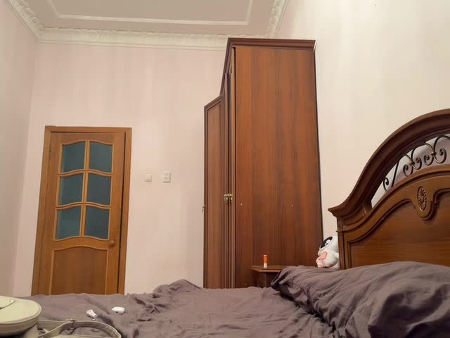 Iloniyaa Приват Записи 2026-04-05