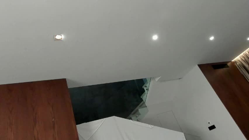 ehotlovea Приват Записи 2026-04-06