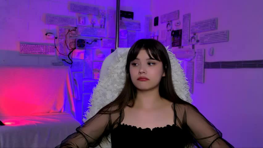 evathopson Приват Записи 2026-04-06