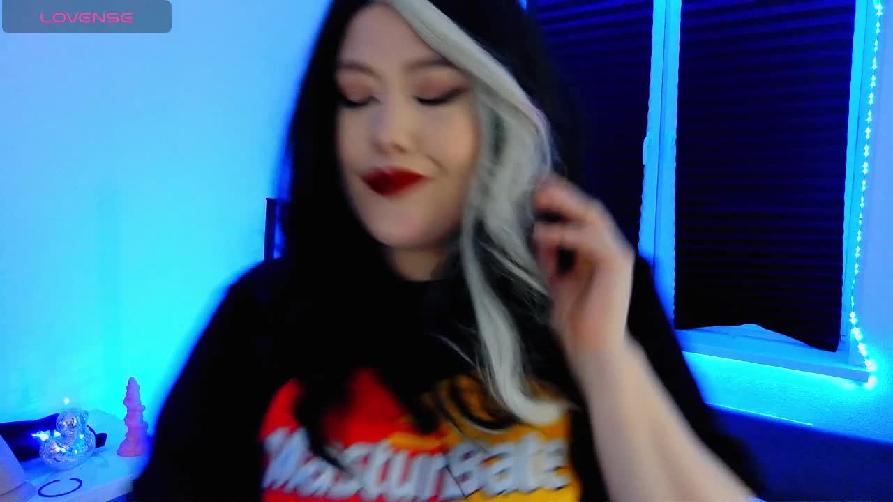 Laura-Wicked Приват Записи 2026-04-07