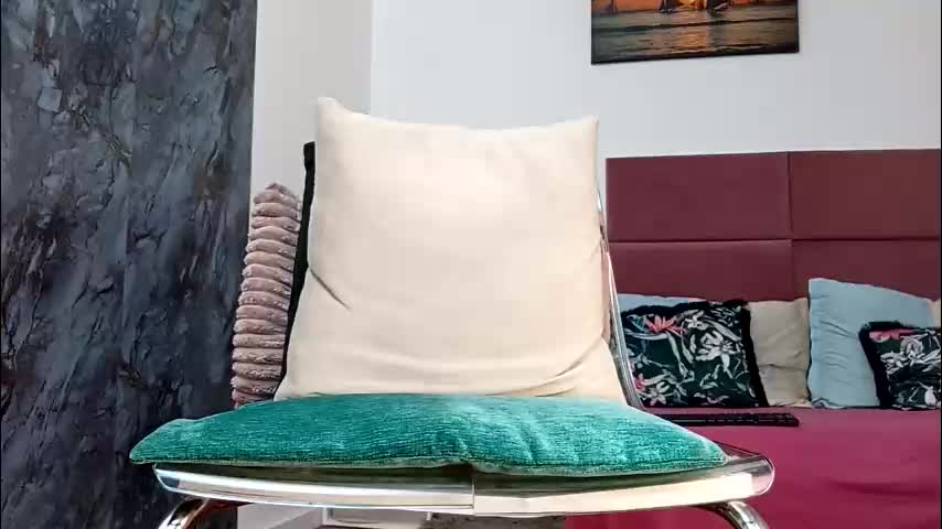 julianejae Приват Записи 2026-04-07