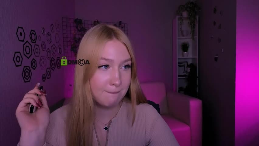 playful_sophie Приват Записи 2026-04-08