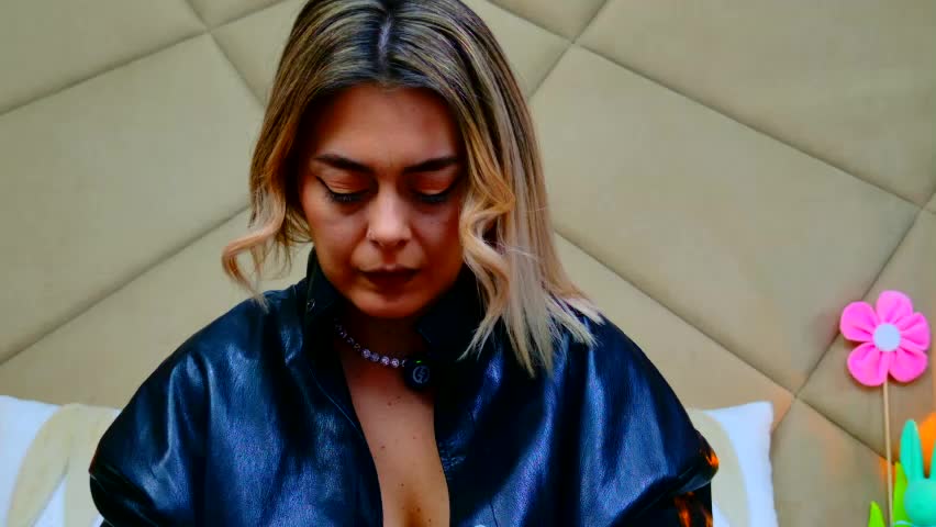 chloevee Приват Записи 2026-04-08