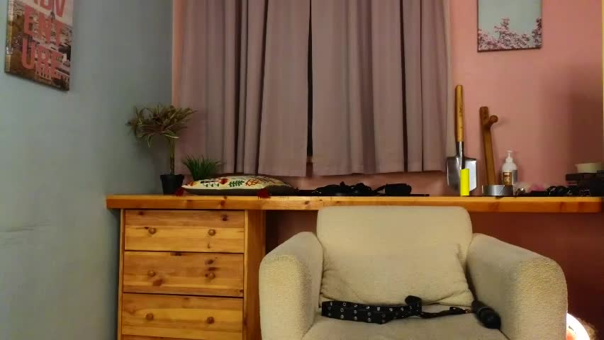 hotlaracroft Приват Записи 2026-04-10