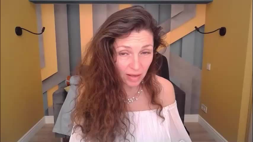 ellalongs Приват Записи 2026-04-11