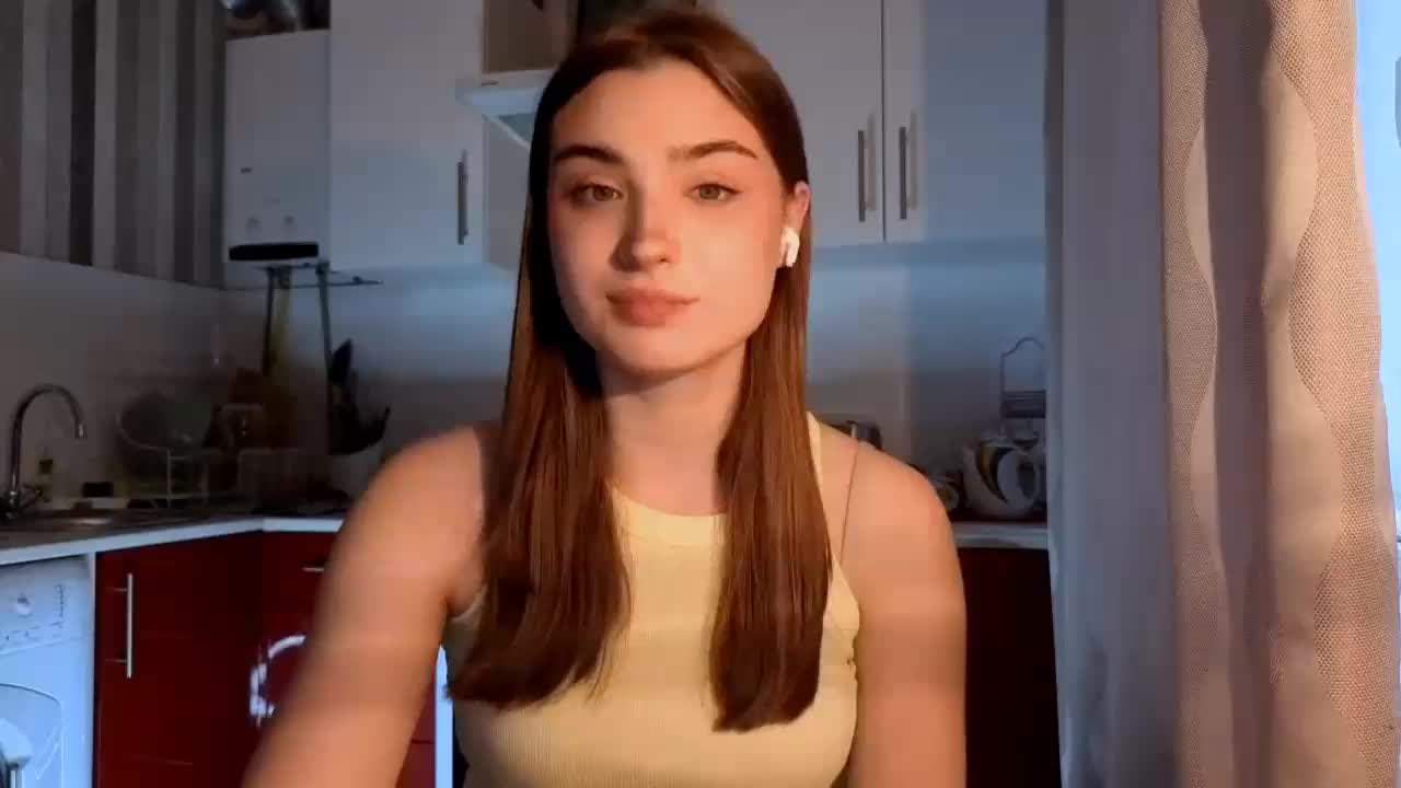 ChristiaPettet Приват Записи 2026-04-12