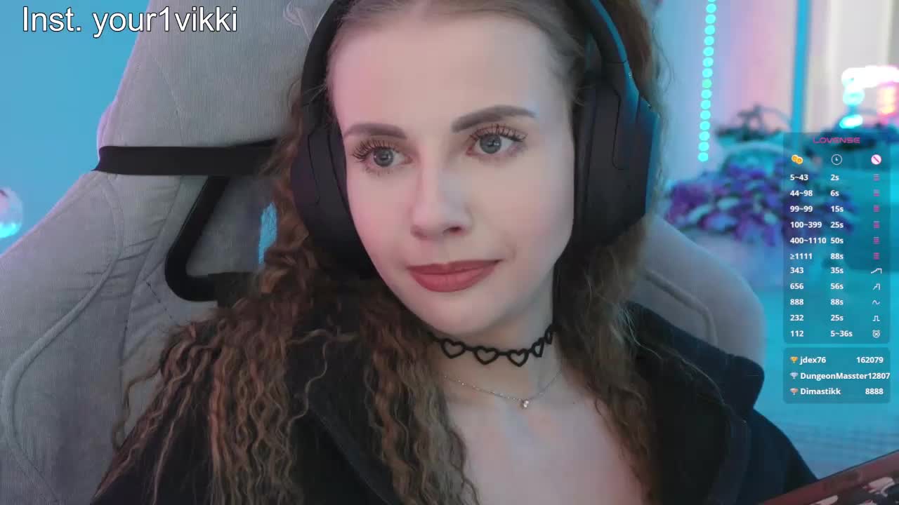 VikkiExtraCheese Приват Записи 2026-04-11