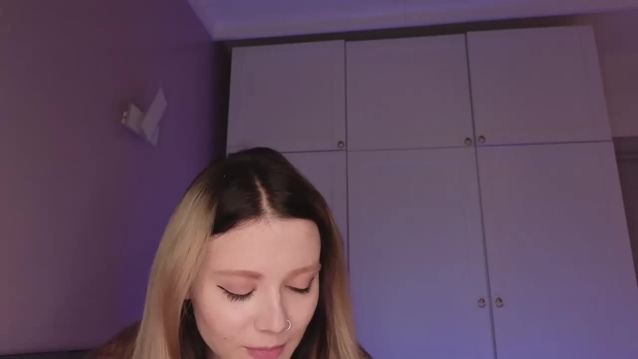 Alicee-teasee Приват Записи 2026-04-11