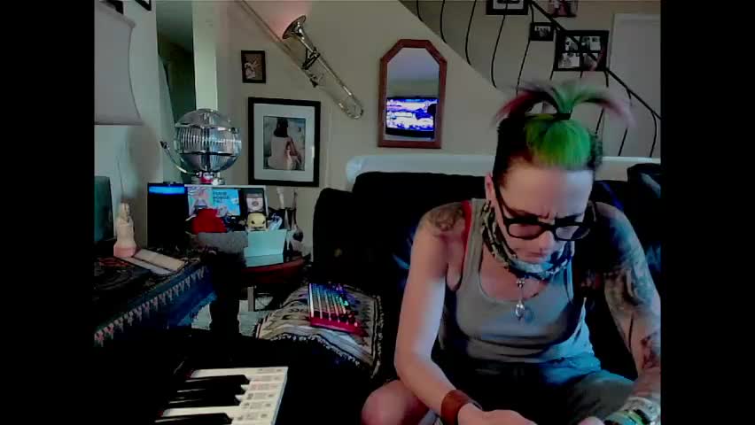 juneafterhours Приват Записи 2026-04-12