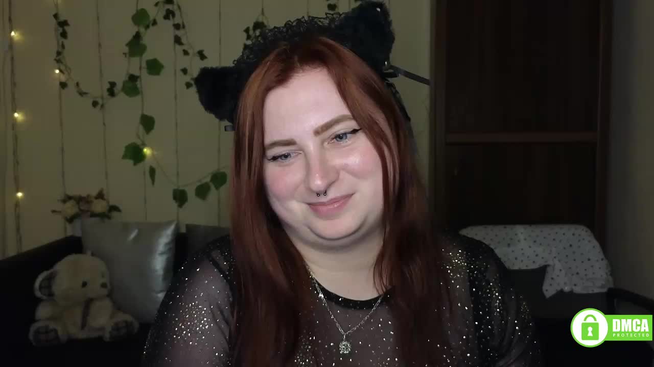 Aliciaredluv Приват Записи 2026-04-12