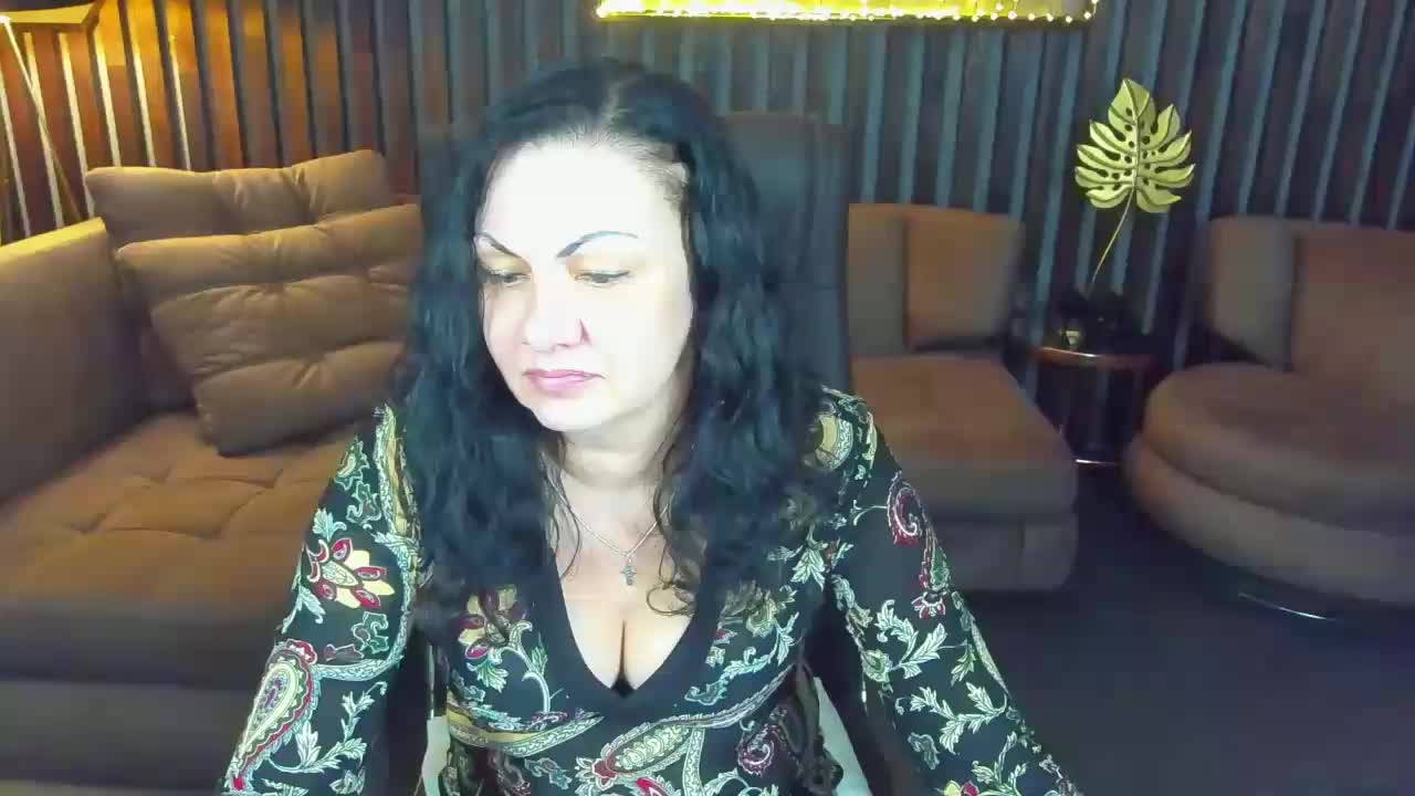 IrissMoon Приват Записи 2026-04-12