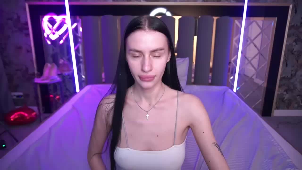 SnowWhiteee Приват Записи 2026-04-12