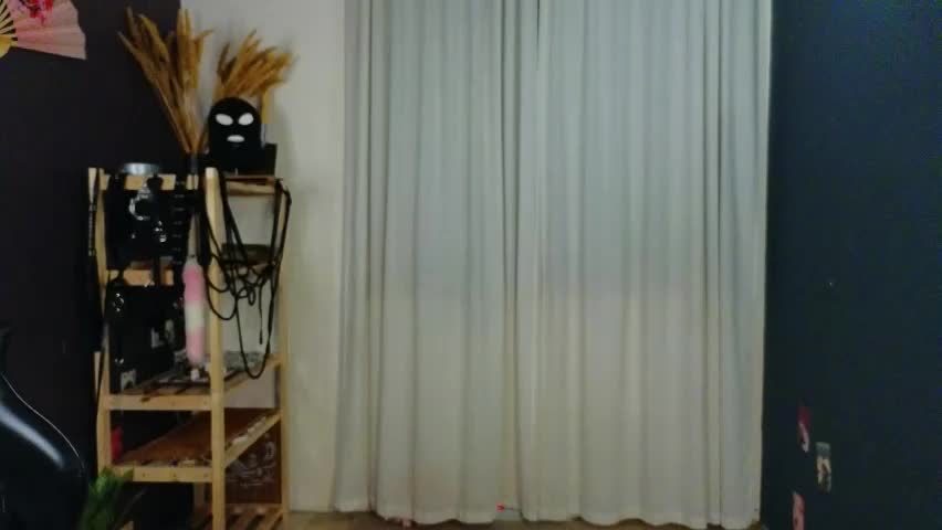 hotlaracroft Приват Записи 2026-04-13