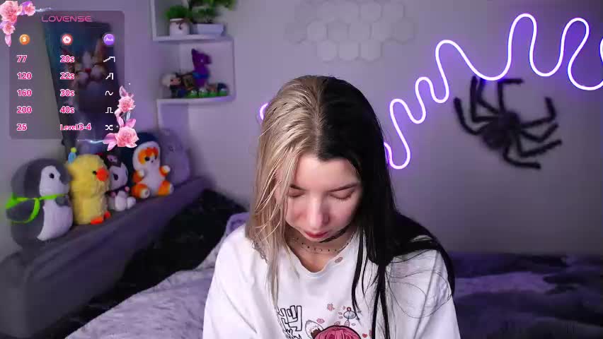 emmie_everly Приват Записи 2026-04-13