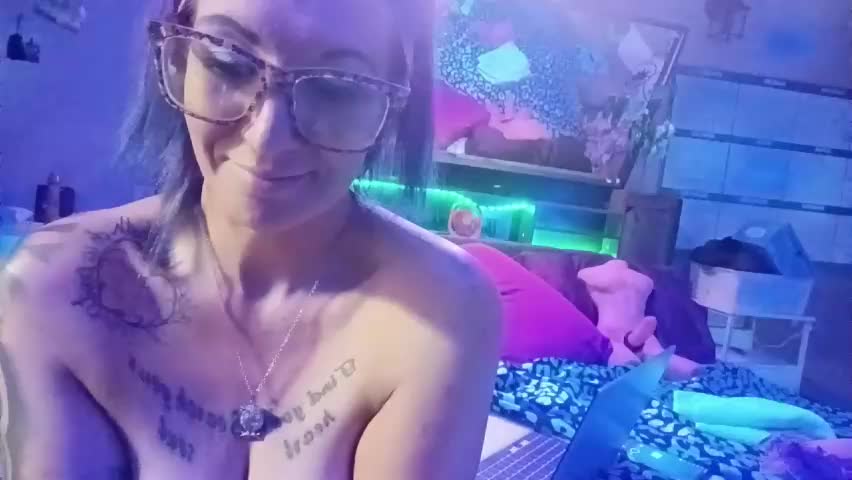 kikilovespartylights Приват Записи 2026-04-13