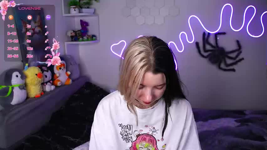 emmie_everly Приват Записи 2026-04-13