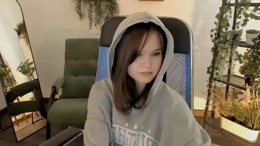 elainebeness Приват Записи 2026-04-13