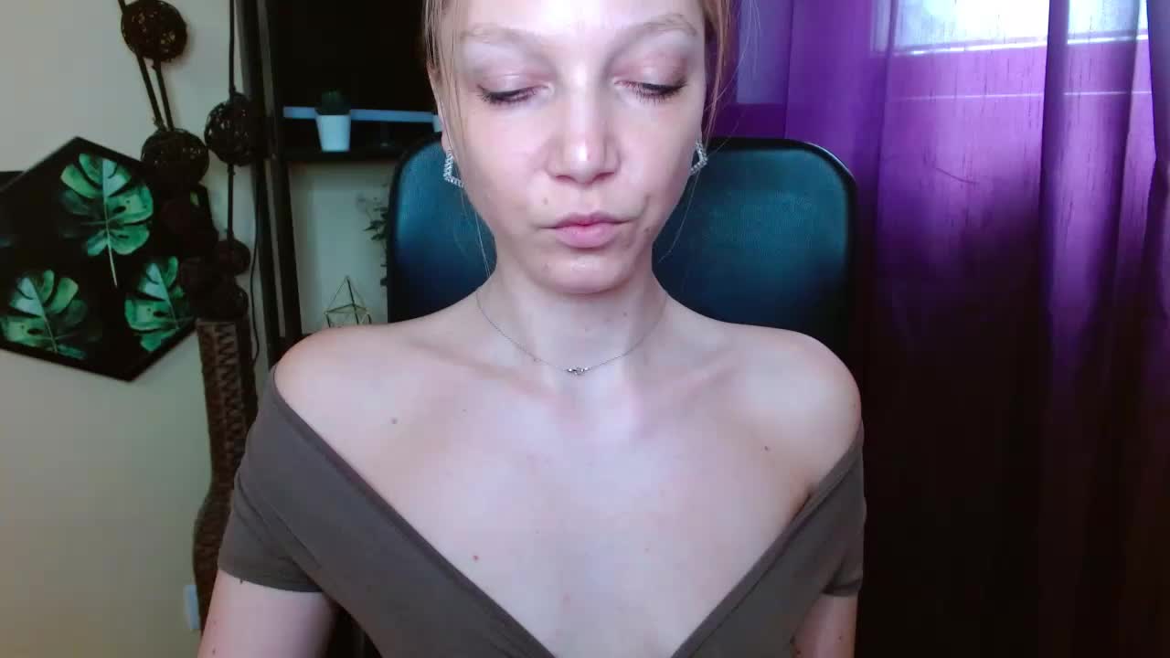 EmillyExtasy Приват Записи 2026-04-14