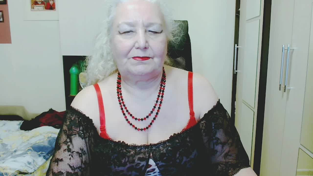 GrannyWants Приват Записи 2026-04-15