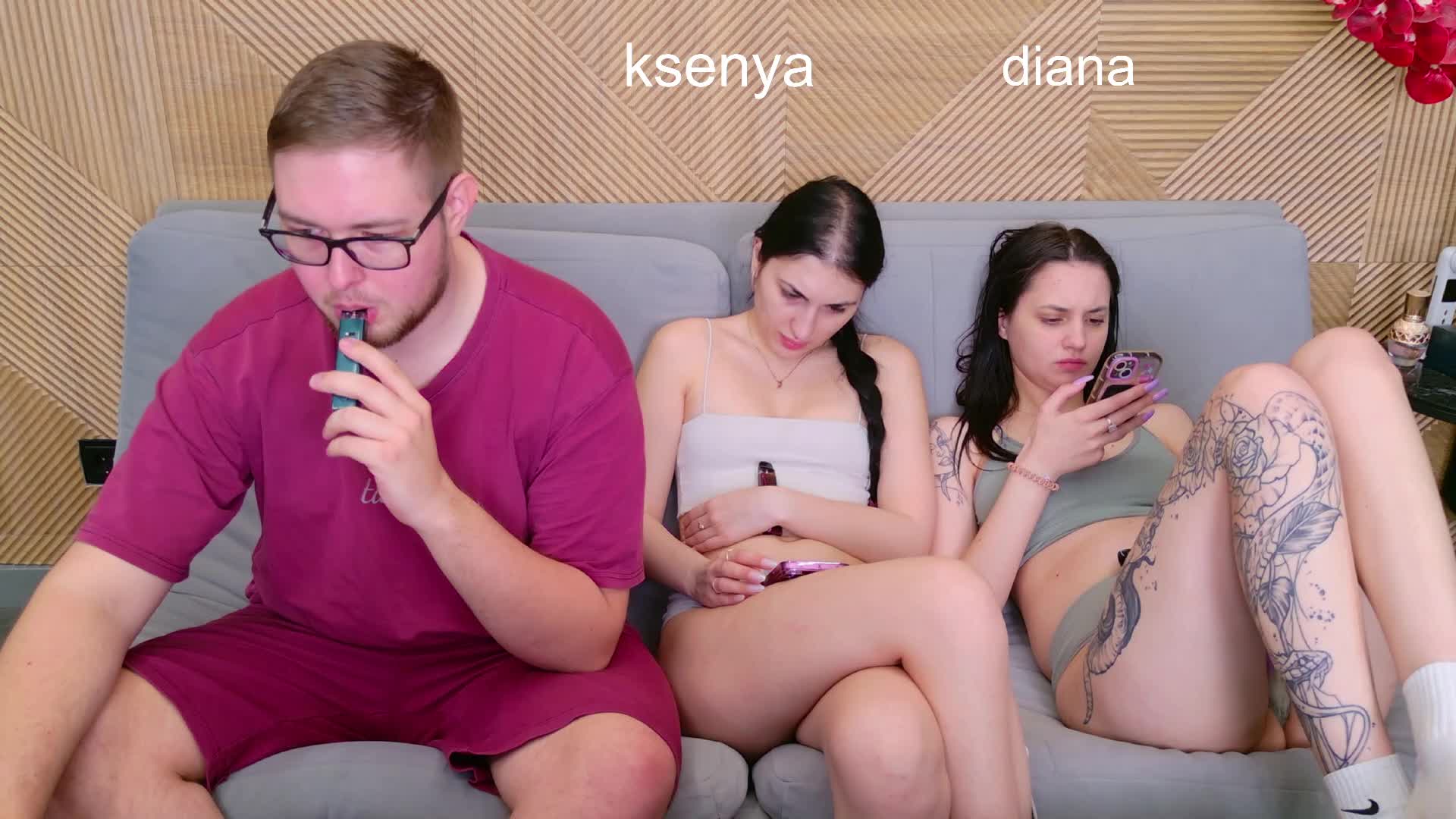 WebcamSlut Приват Записи 2026-04-15