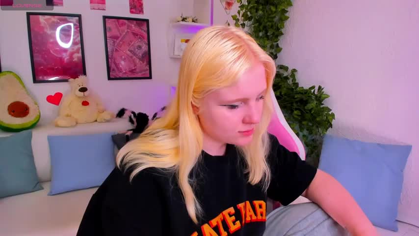 art_lovee Приват Записи 2026-04-15