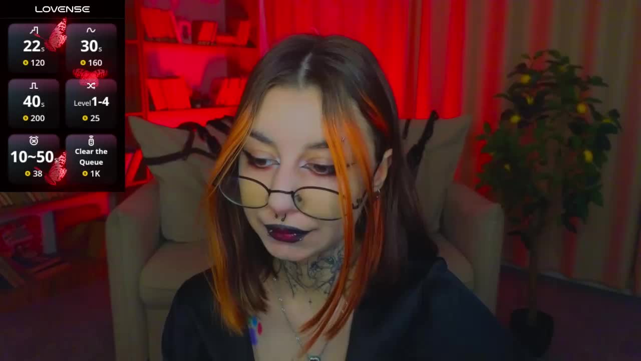 MistressMarcelline Приват Записи 2026-04-16