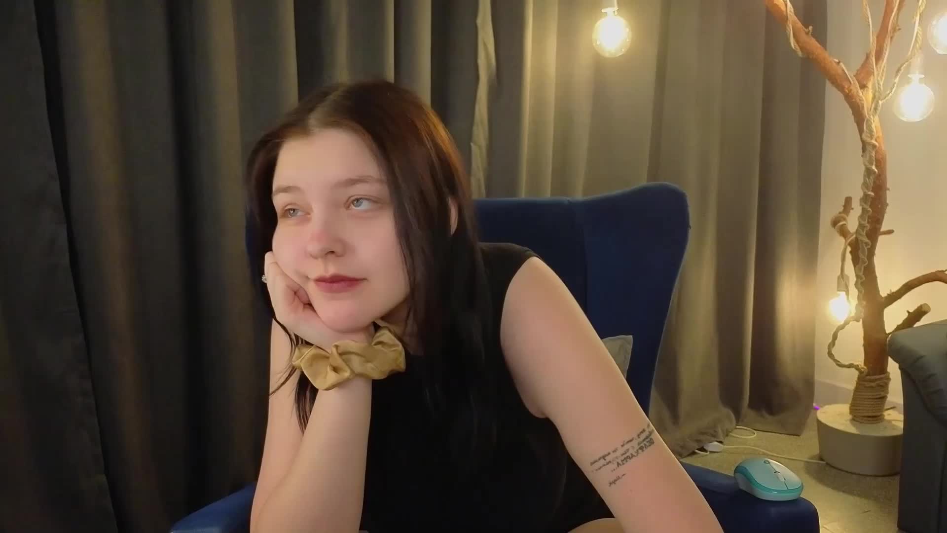 DeliaEffy Приват Записи 2026-04-16