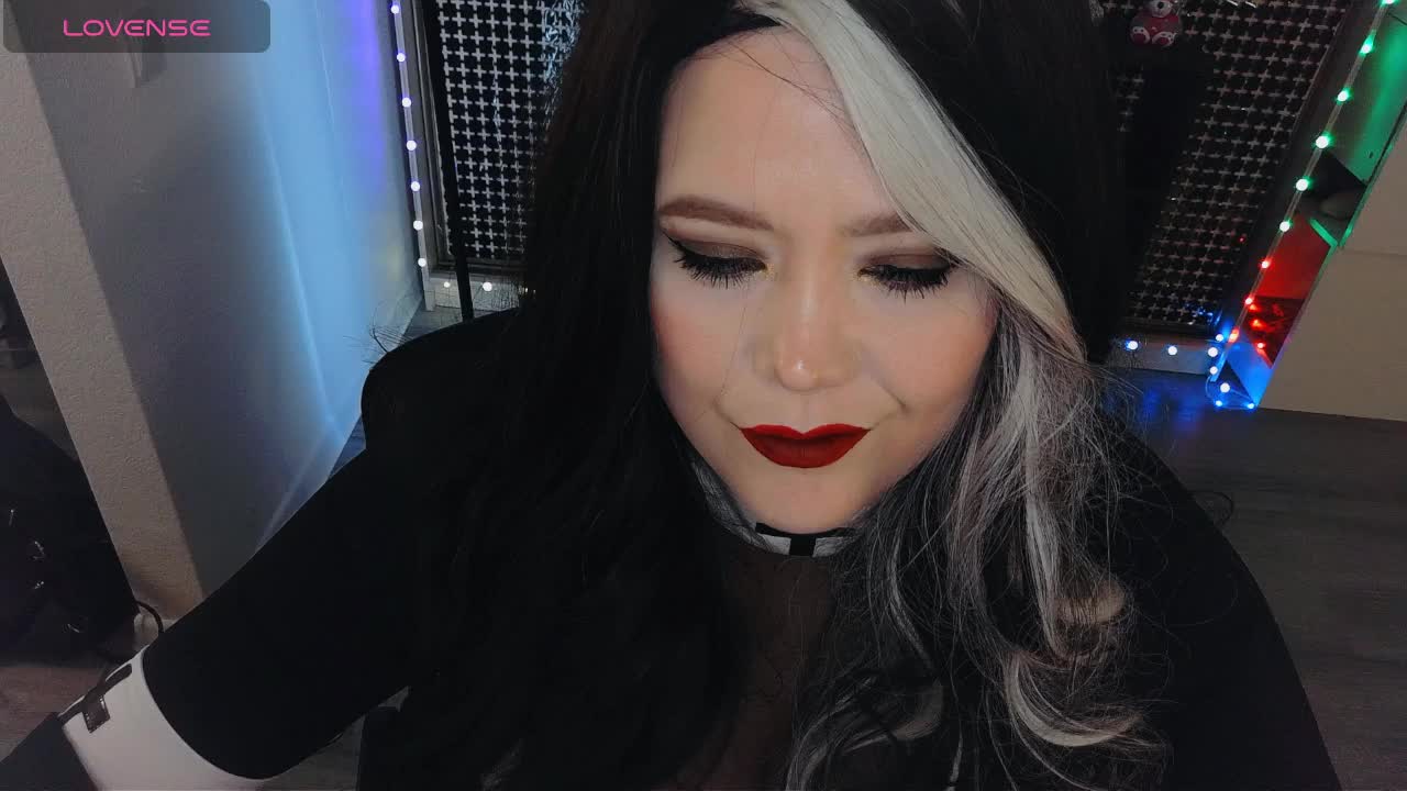 Laura-Wicked Приват Записи 2026-04-16