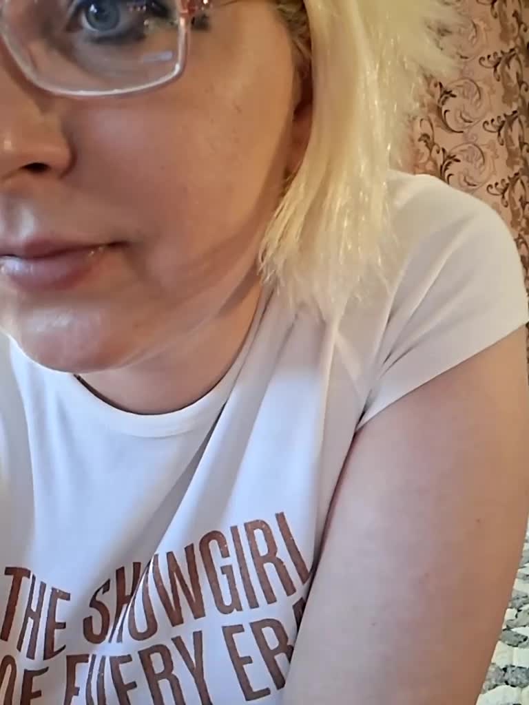 Vika211 Приват Записи 2026-04-17