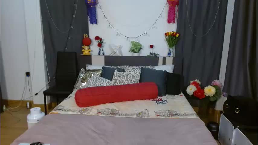 yourmysterycharm Приват Записи 2026-04-17