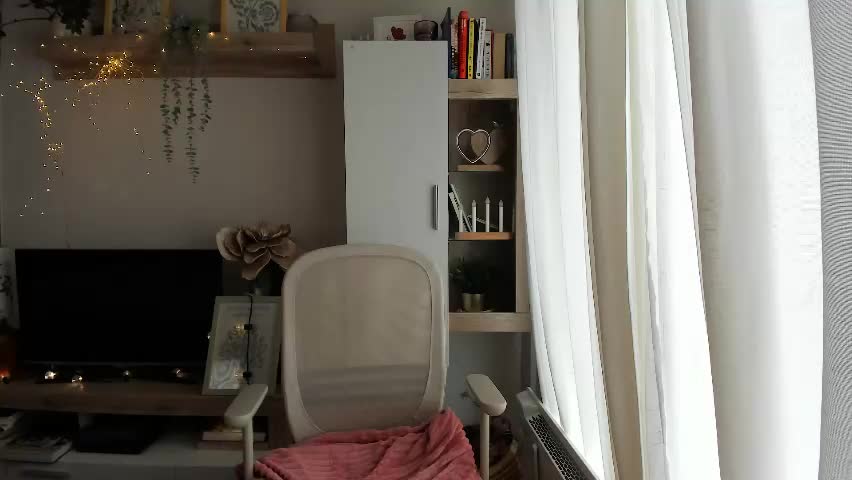 bestgirl_ofthe_neighborhood Приват Записи 2026-04-17