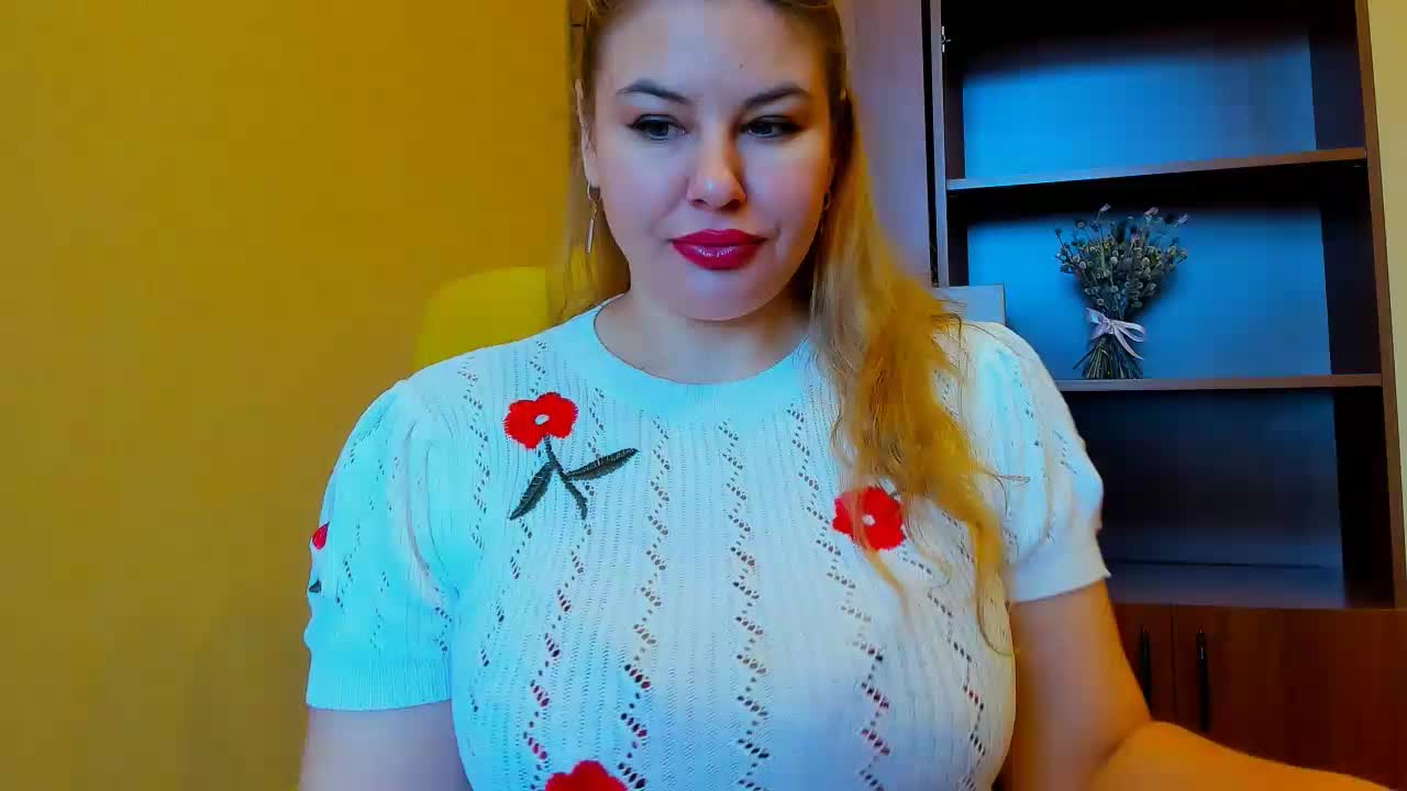 AvaQueen Приват Записи 2026-04-17