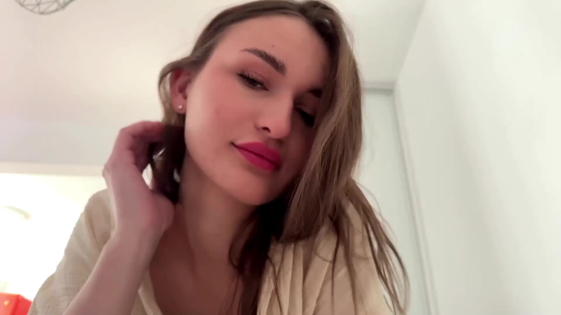 LauraMondella Приват Записи 2026-04-17