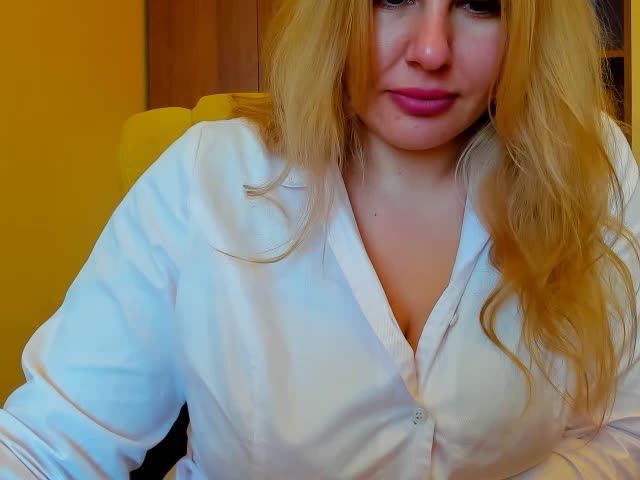 AvaQueen Приват Записи 2026-04-17