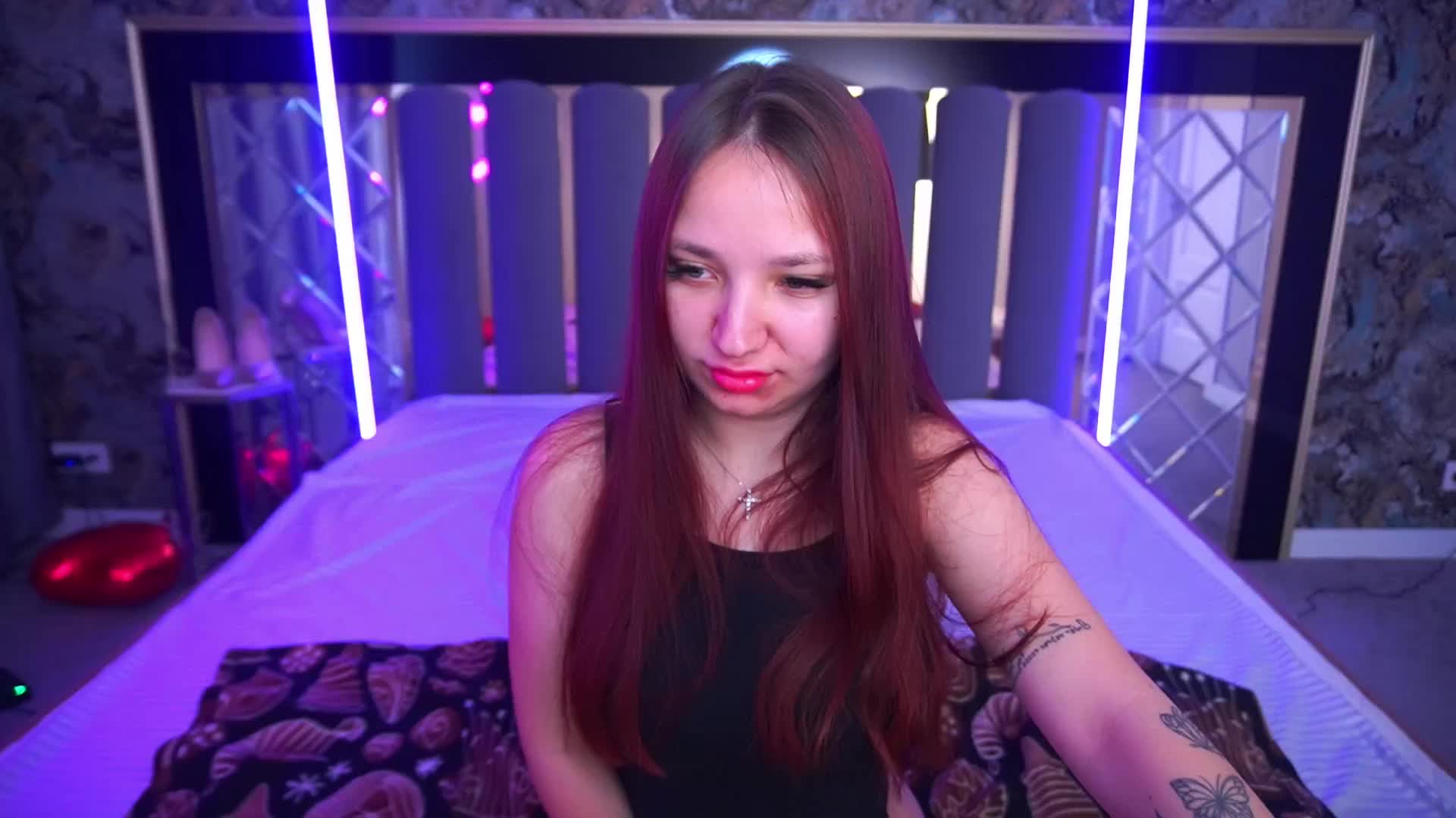 EmilyFontaine Приват Записи 2026-04-18