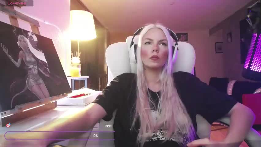 tinykylie Приват Записи 2026-04-18