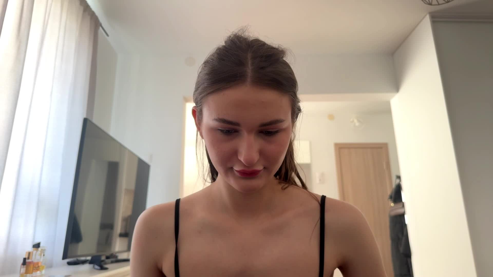 LauraMondella Приват Записи 2026-04-18