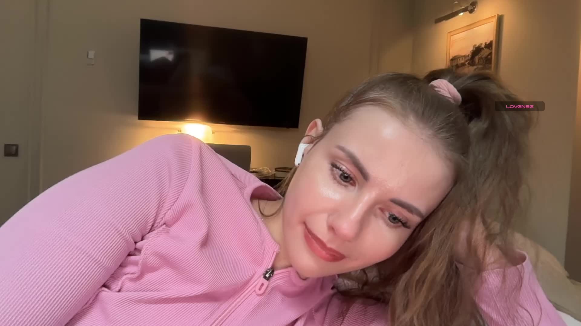 VikkiExtraCheese Приват Записи 2026-04-19