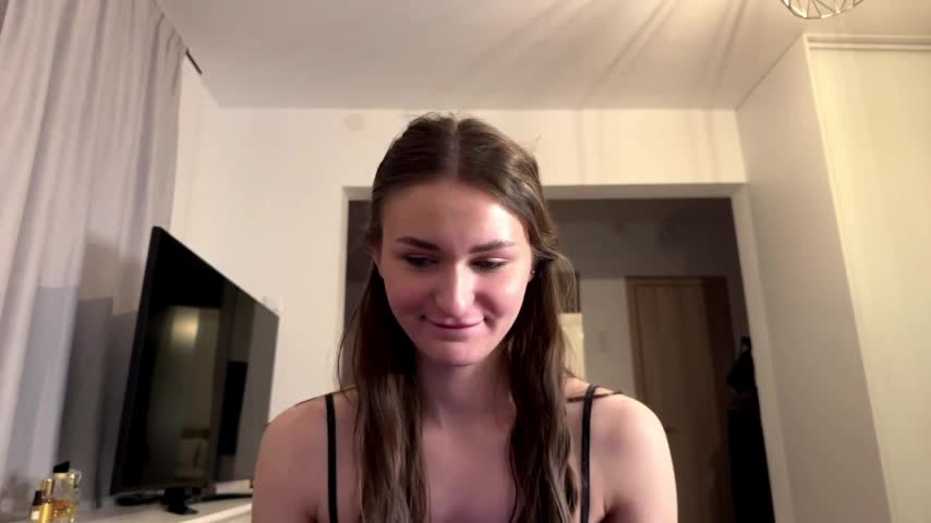 LauraMondella Приват Записи 2026-04-19