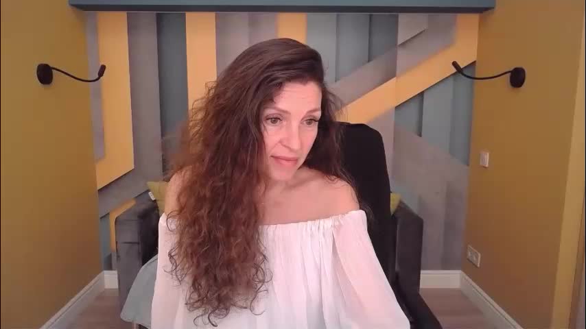 ellalongs Приват Записи 2026-04-21