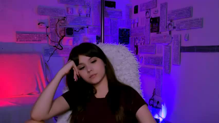 evathopson Приват Записи 2026-04-21