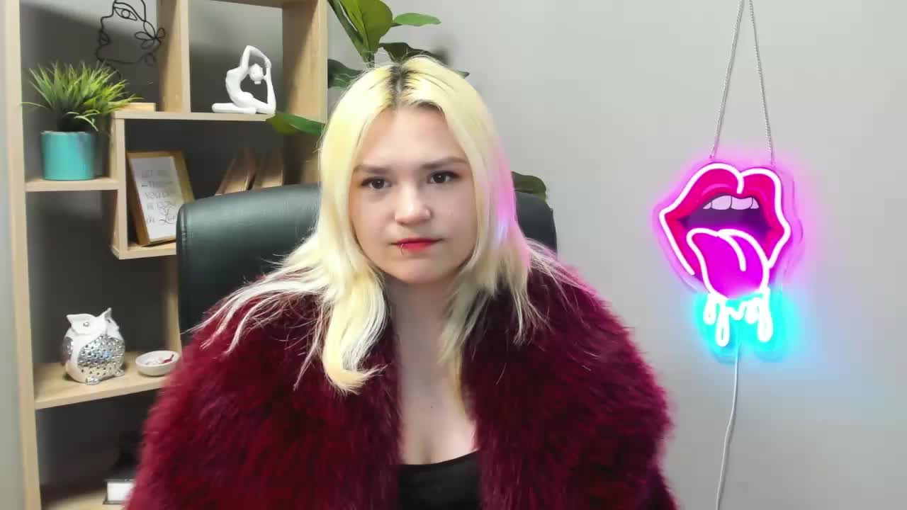 SweetLilyxo Приват Записи 2026-04-22