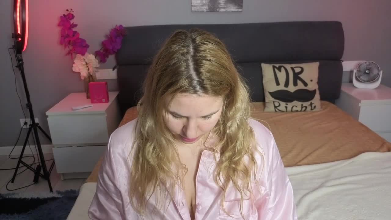 AvaQueen Приват Записи 2026-04-23